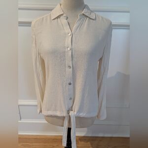 Chico's Cream High Low Button Down Shirt with Notched Collar